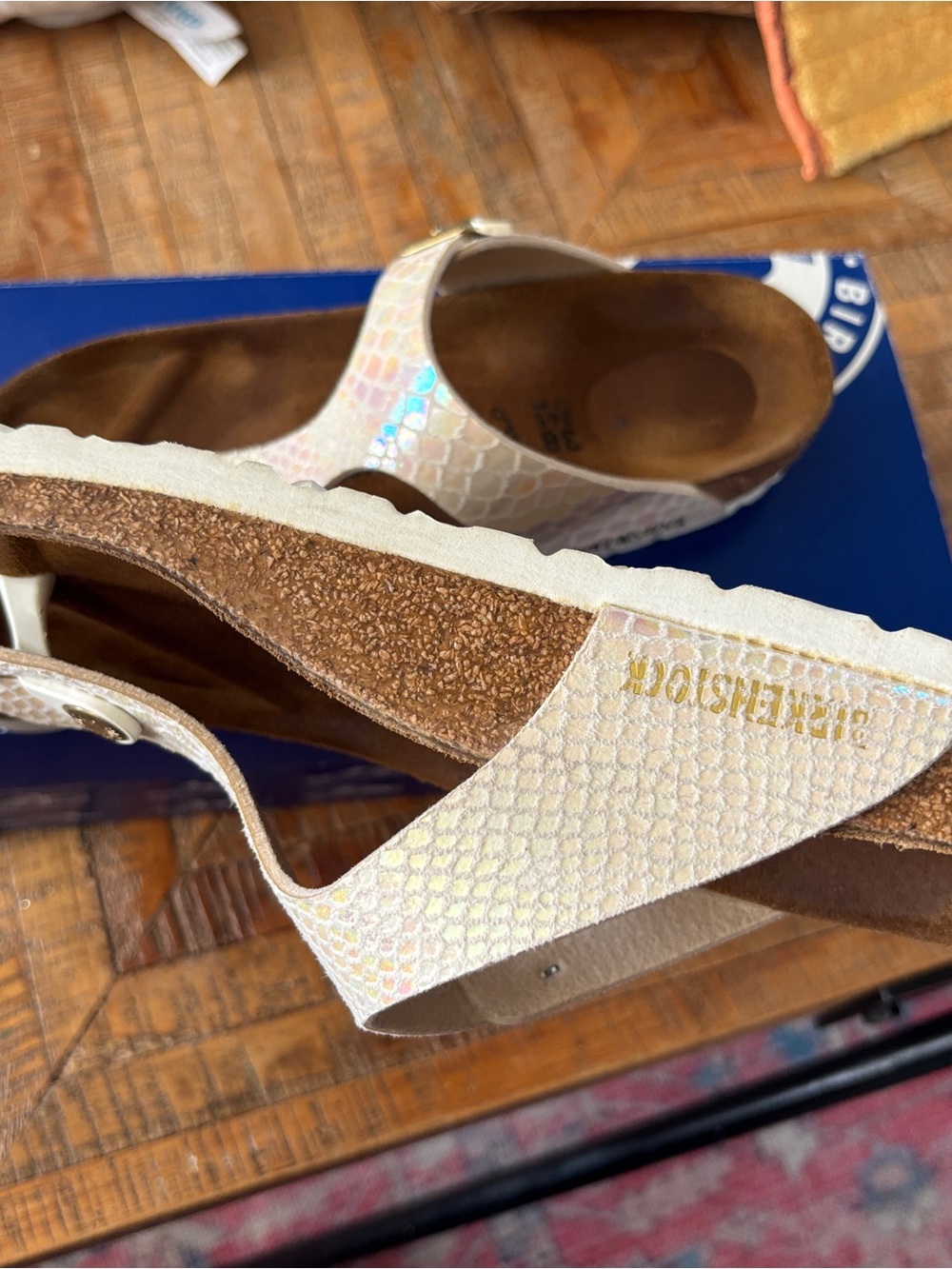 Birkenstock Iridescent Pearl Gizeh Thong Sandal - Picture 3 of 9